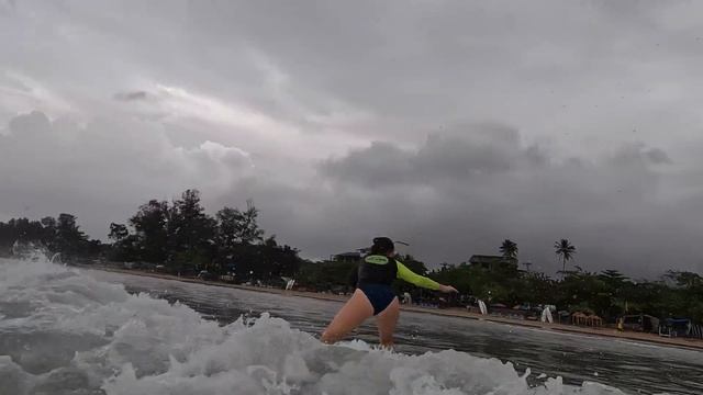 Surf lessons with Mike. Sri Lanka / Уроки по сёрфингу на Шри Ланке. Anastasia