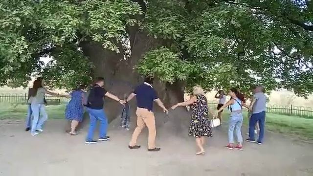 Посещение"Суворовского дуба" актерами Русского драмтеатра Республики Башкортостан 10.09.2022 г. смотреть онлайн