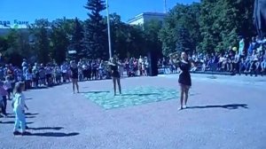 День города Луганск,  танец с вертушками 10.09.16