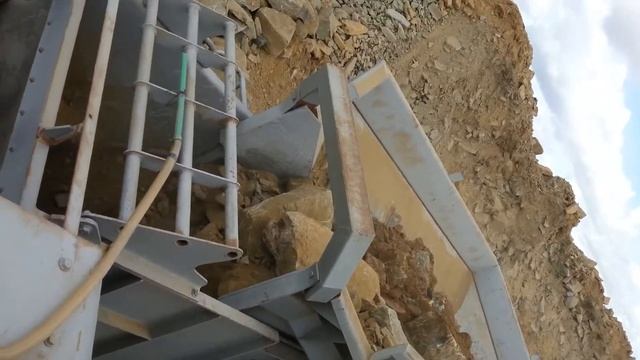 Mobile Jaw Stone Crusher Plant, Vibrating Feeder