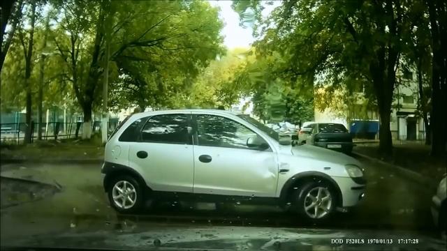 Приколы на дороге, Девушки за рулем 2020 #35 смотреть онлайн