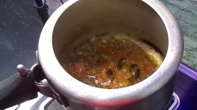 How to make mix Dal rice ...ek baar asa banya baar baar khaya gaa... Cooking for crazy foodies 🤤🤤🤤 смотреть онлайн