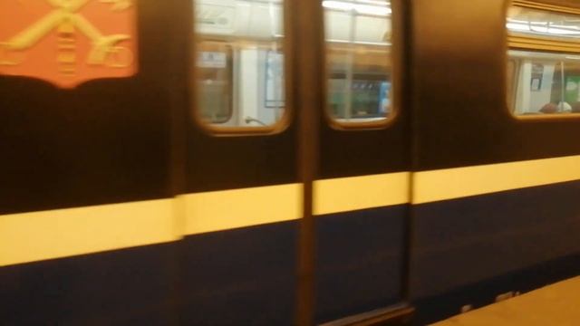 Прибытие Юбилейного (Охта) на Станций Обухово смотреть онлайн