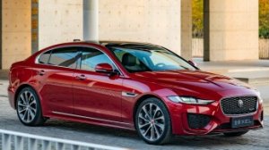 В Россию вернулся Jaguar XE: премиальный седан в новом кузове привезли из Китая