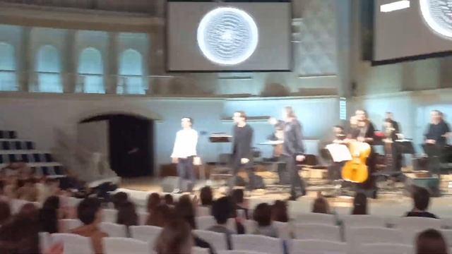 Овации после конц. 'Индекс металла', композитор Ромителли, мос.филарм., 3.2.24 смотреть онлайн