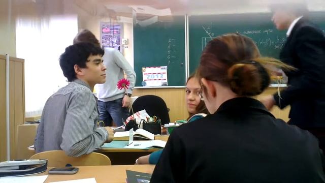 Владимир и увлекательная физика смотреть онлайн