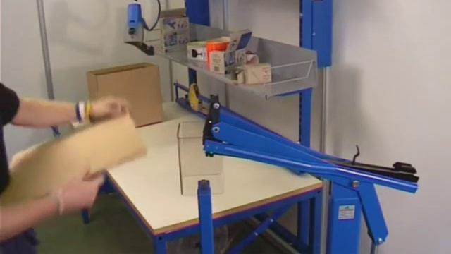 Zszywacz do zamykania dna kartonu B561PN смотреть онлайн