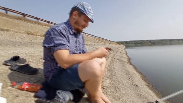 Рыбалка со Шлемом. ЖАРЕНЫЕ ТЕЛЯЧЬИ МОЗГИ, ВЛОГ.