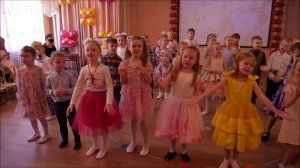 Самая любимая - бабуленька моя   авт.  З Роот / исполняют дети старшей группы