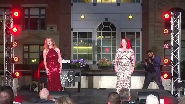 Writings on the Wall - Divas Opera смотреть онлайн