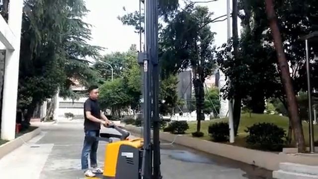 Электро штабелер