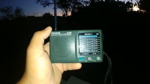 ESCUTA DE EMISSORAS CHINESAS NO TECSUN R-909