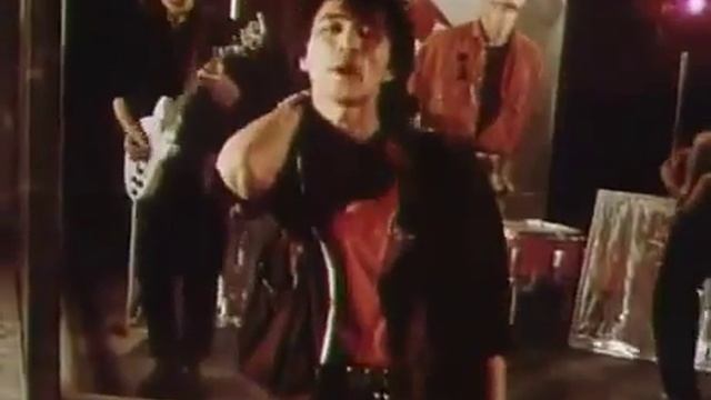 В. Цой и гр.Кино - Закрой за мной дверь смотреть онлайн