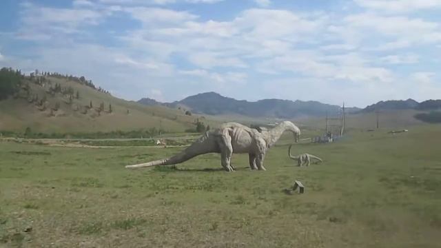 Парк с динозаврами недалеко от Улан-Батора смотреть онлайн