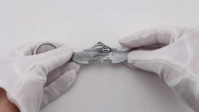 Брелок для ключей Бэтмен из металла смотреть онлайн