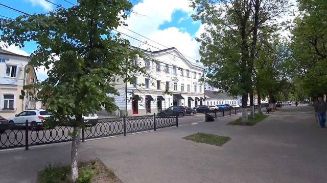 #прогулка #экскурсия #памятник Памятник Михаилу Кругу в Твери. Прогулка по бульвару Радищева. 1359