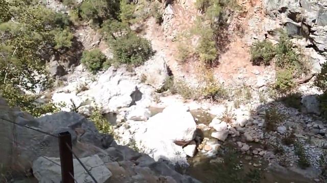 Каньон Гёйнюк. Kanyon Göynük. Продолжаем идти вдоль каньона.