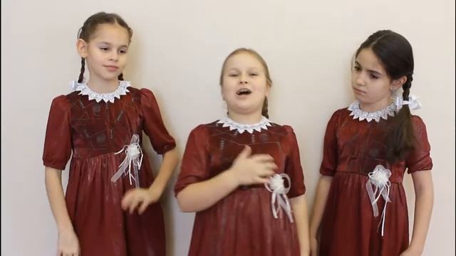 Светлана Горбунова, Василиса Капустина, Анна Комарова  Театр студия Имаго   wmv