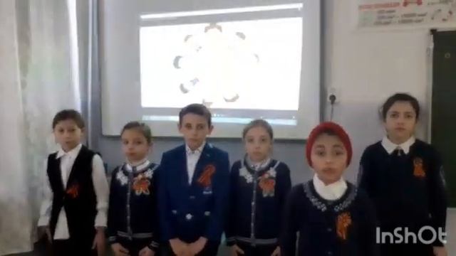 Сегодня в 4 классе прошел классный час  Безопасность на улице и дома .