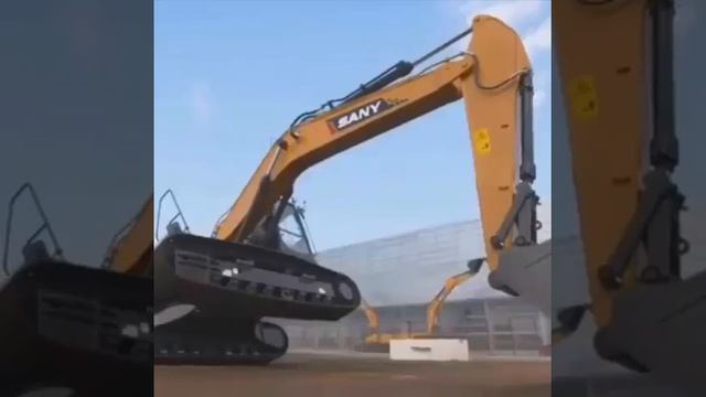 Виртуозное управление спецтехникой  OTR GROUP