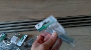 Купили настенный карниз в спальню