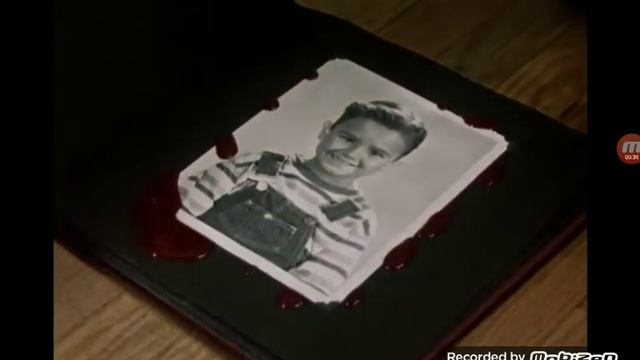 Оно (2/6) Кровавая Фотография Джорджи 1990 смотреть онлайн