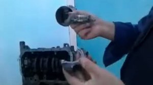 Как собрать и установить шатунно-поршневую группу в двигатель