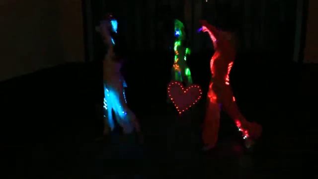 Светодиодное шоу Danssonia. "Сердце" смотреть онлайн