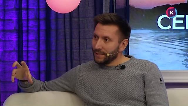 СЕГОДНЯ ВЕЧЕРОМ, выпуск 251, 25.11.22 (ЛЕОНИД НЫЖНИК, АРТЁМ ЧЕСНОКОВ, ВИКТОРИЯ КОПТЕЛОВА)