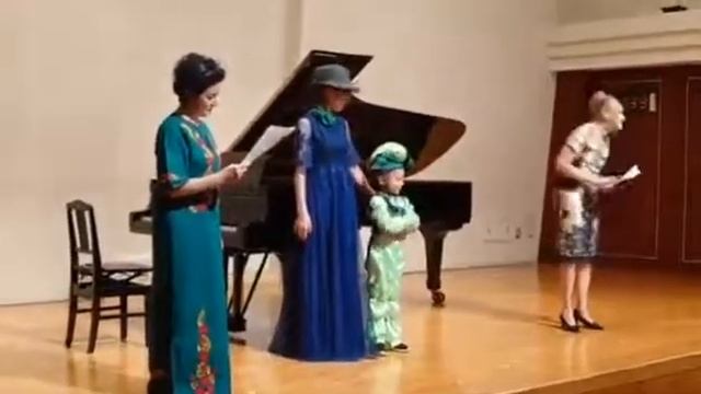 Япония."В траве сидел кузнечик " с happy end .Исп.Савва Морозов-Ш. смотреть онлайн