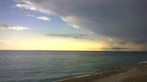 Пляж Чагрипша со стены