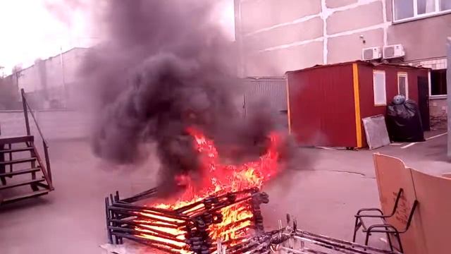 палим тележки с малярки смотреть онлайн