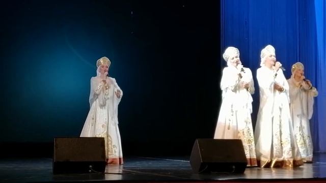 "Оренбургской пуховый платок". Исполняют солисты Краснодарской филармонии смотреть онлайн