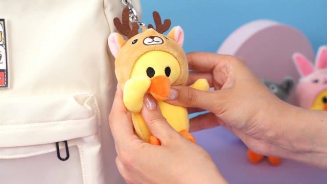 Мягкий брелок "Уточка в шапке" 12,5 см