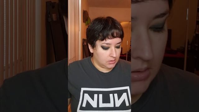 New Products (Lashes and Powder) смотреть онлайн