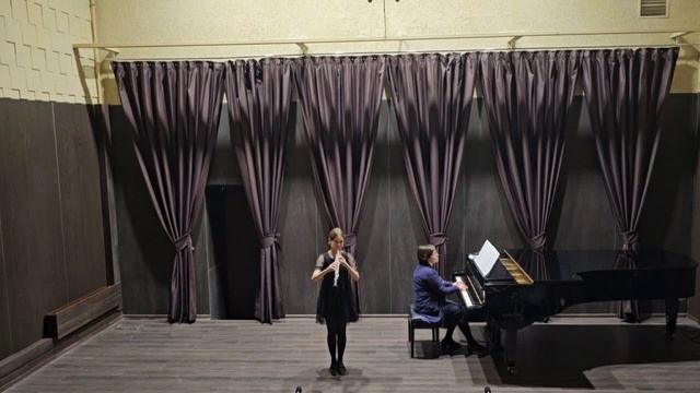 Ария Эльвиры из оперы "Пуритане" В. Беллини смотреть онлайн