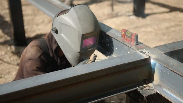 Как избежать проблем: фундамент и обвязка дома в лесу за 8 часов, #стройка #фундаментнасваях
