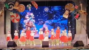 «В ожидании чудес» новогодняя песня студия "Витамин D" г. Выкса