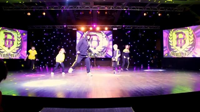 Хип-хоп начинающая группа | Dream Team Dance School | Power Bank смотреть онлайн
