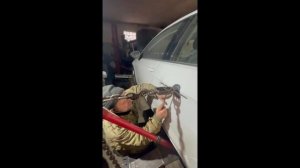 Рихтовка двери / рихтовка кузова пассат / работа споттером / как отрихтовать дверь