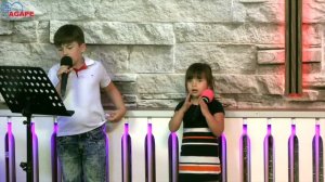 один построил свой дом на скале