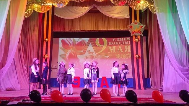 Вокальная группа "Ладушки" песня "Катюша"