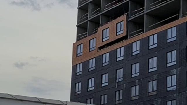 Как монтируют панели жилого дома смотреть онлайн