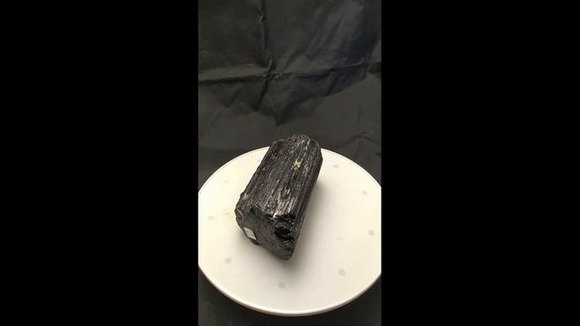 минерал Турмалин черный (Шерл) 7х11х5.5 см