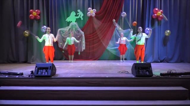 Цирковая студия Арлекин - Пои смотреть онлайн