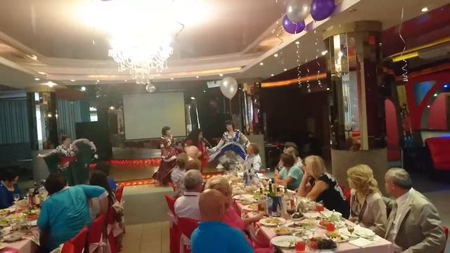 Юбилей смотреть онлайн