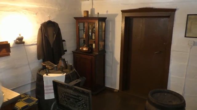 Кто куда а мы в кабак | Who goes where and we go to the pub смотреть онлайн