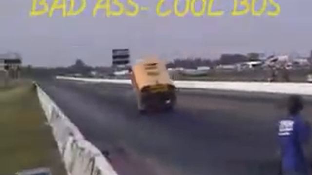 Школьный автобус смотреть онлайн