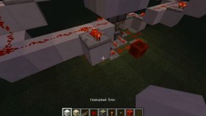 поршневая дверь 3 на 4 (Minecraft)