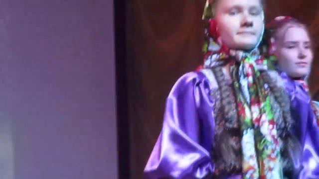 "Зоренька". Участвует в танце Диана Татаркина. смотреть онлайн